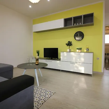 Hotel Ferienhaus-in-porec-mit-pool-melisa-8 3*
